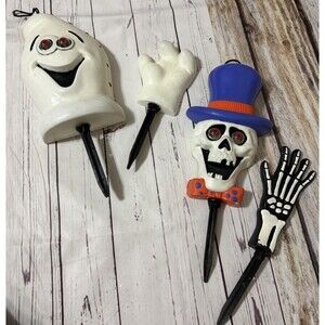 Vintage Paper Magic 1997 Ghost Skeleton Glow Blinking Light Eyes Yard Stakes